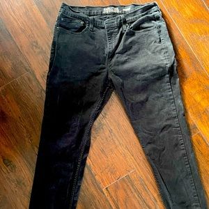 Men’s Signature Levi Skinny Jean